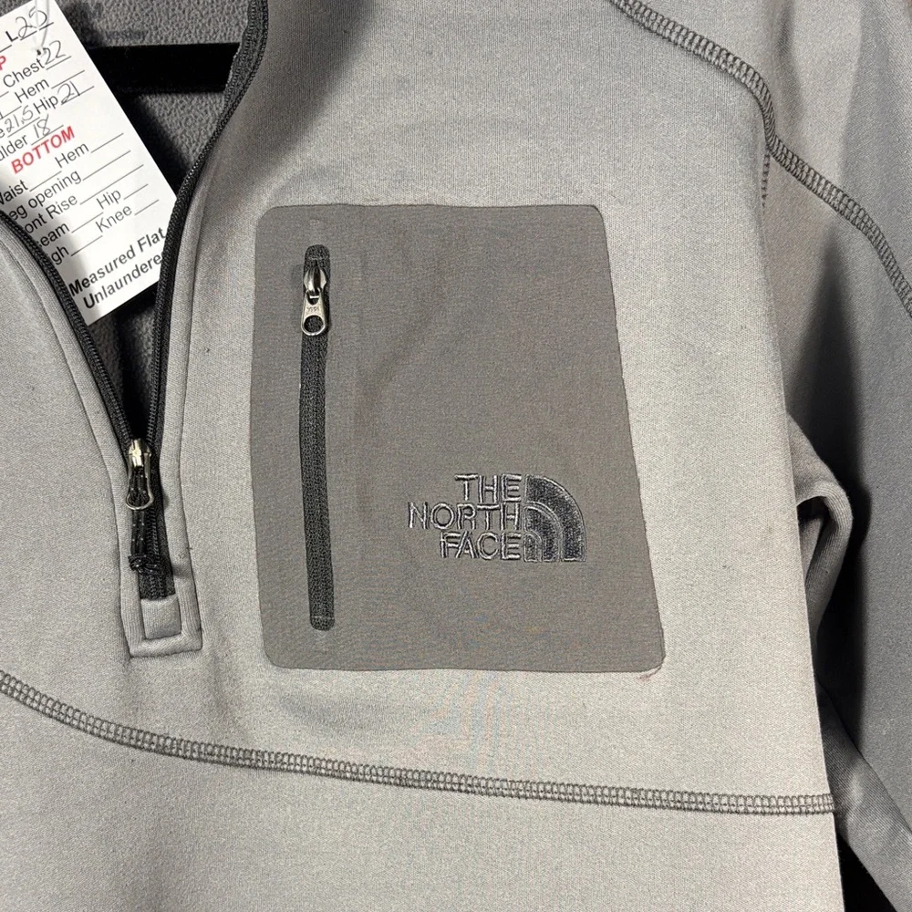 The North Face Light‎ Gray Quarter-Zip Pullover with polartec. Med GG